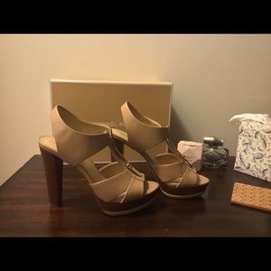 Michael Kors Platform Dress Sandals - size 8.5